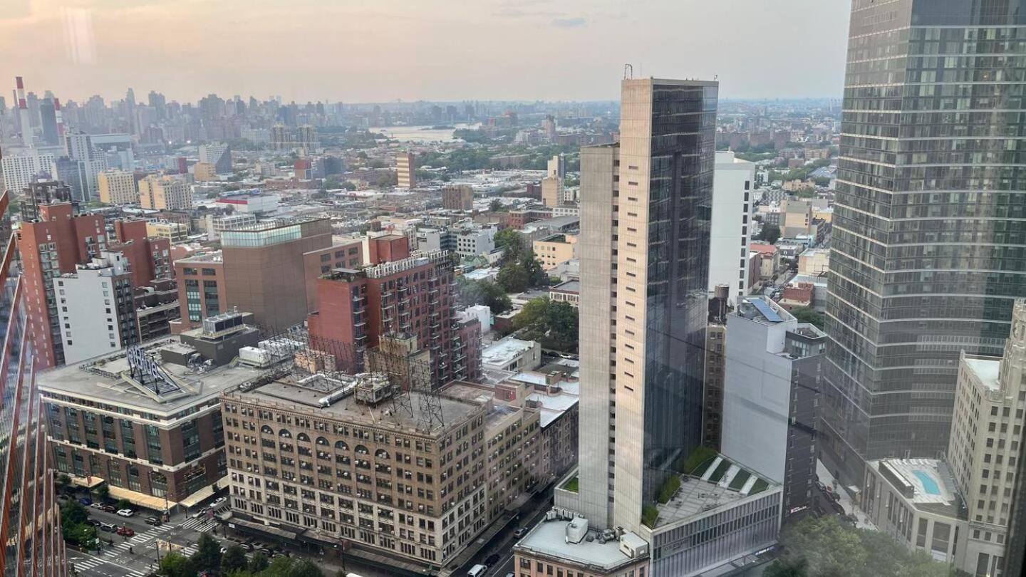 Luxury 2 Bedrooms 2 Bathrooms Corner Breathtaking Views Modern Retreat Apartamento